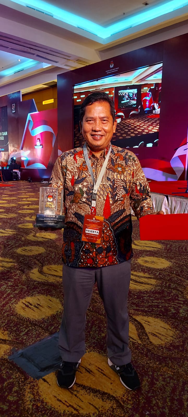 PPID TERBAIK 3 TAHUN 2021 OLEH KPU RI